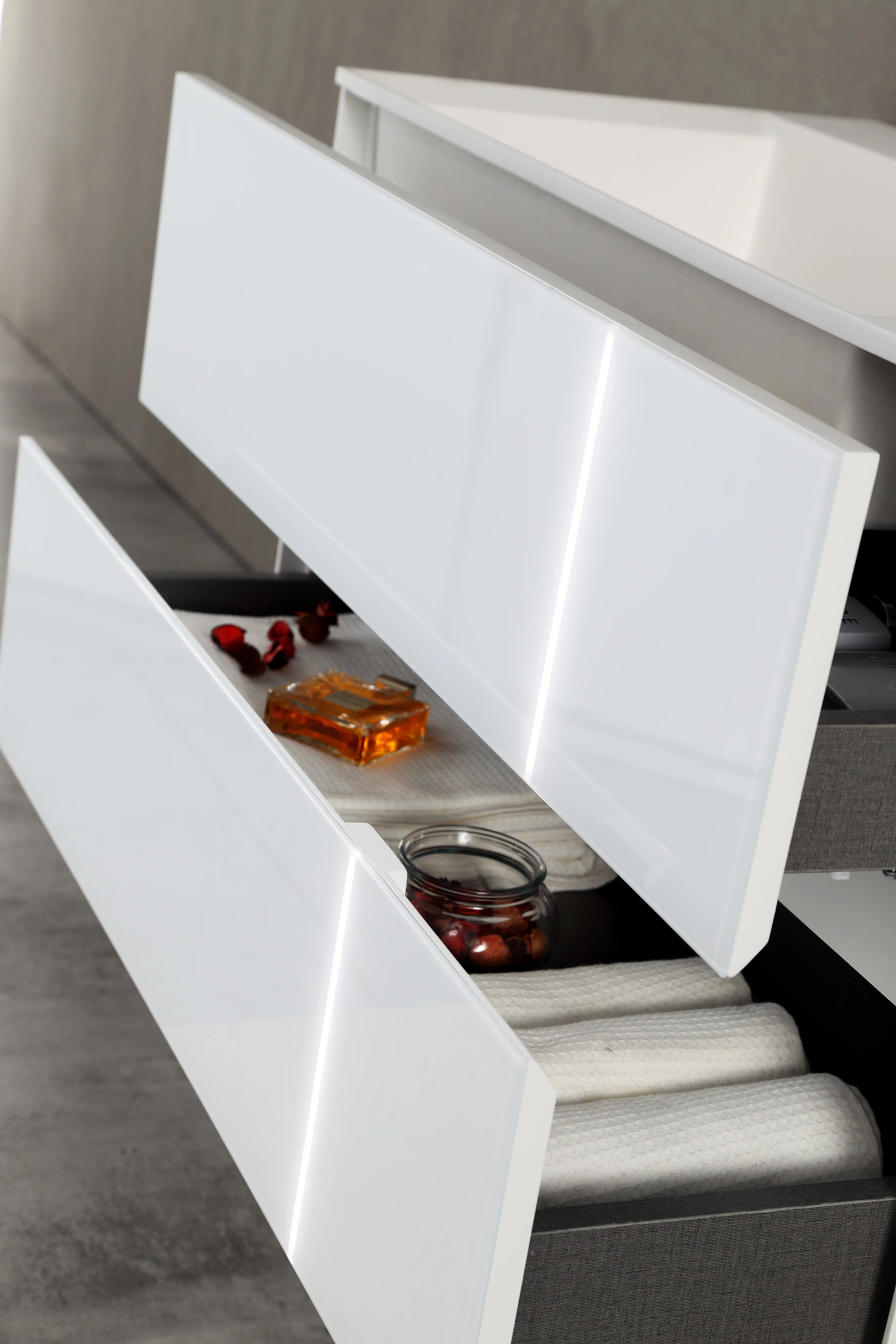 Essenza 35.5" Cabinet, Square Cultured Marble Sink, Wall Mounted Modern Vanity Set