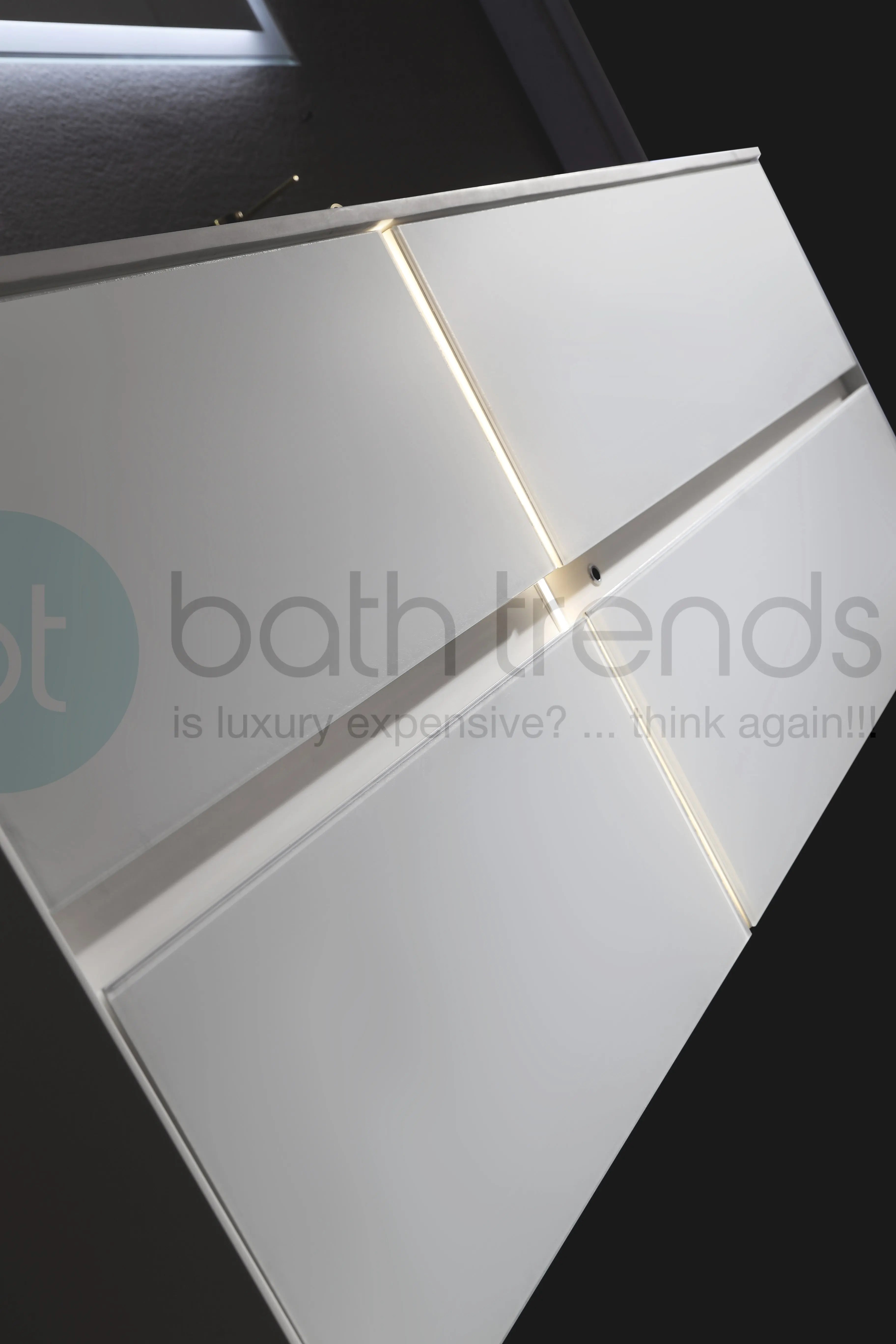 Essenza 47.5" Cabinet, Square Cultured Marble Sink, Wall Mounted Modern Vanity Set