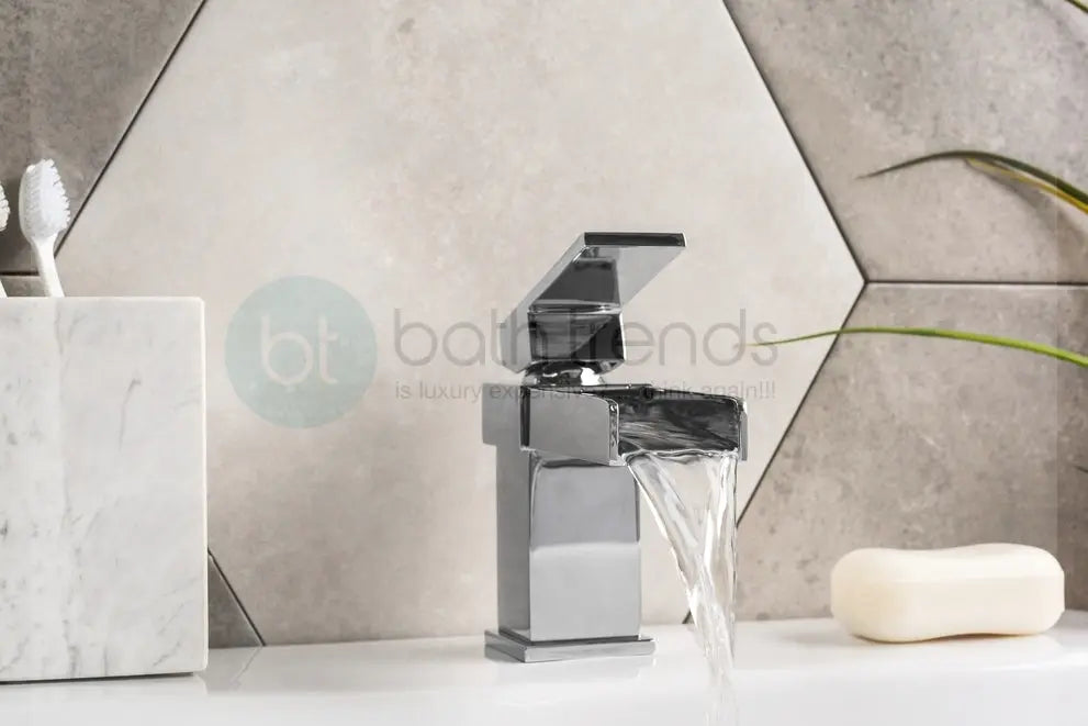 What Should I Look For When Buying a Bathroom Faucet? - Bath Trends USA