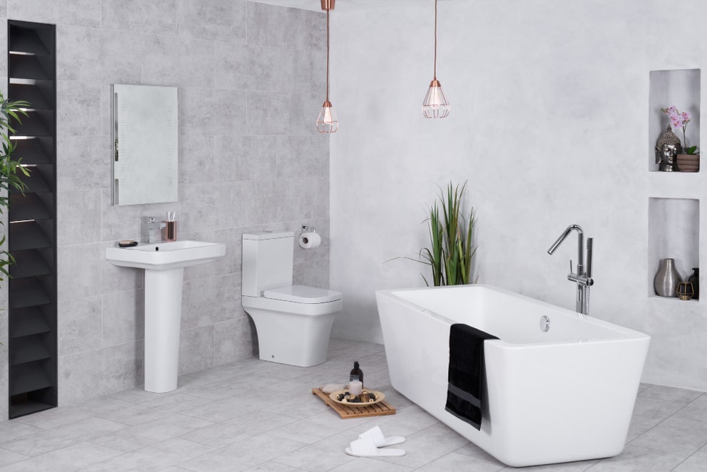 The Differences Between Freestanding and Built-In Bathtubs