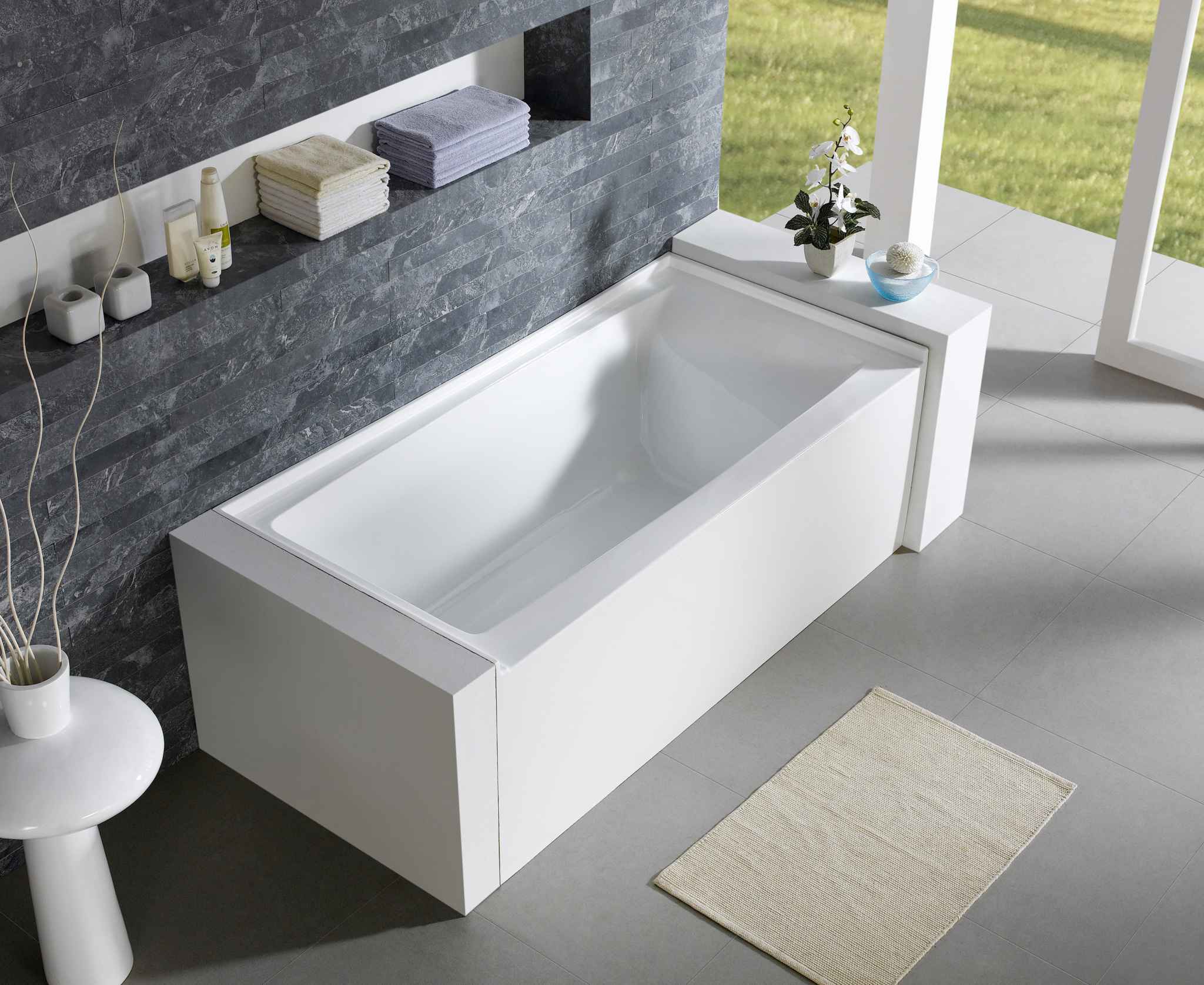 Turin 60 Skirted Acrylic Bathtub, Left Drain And Overflow